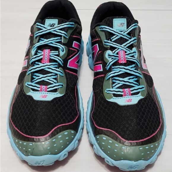 𝅺NEW Balance Minimus Running Shoes - Picture 2 of 13